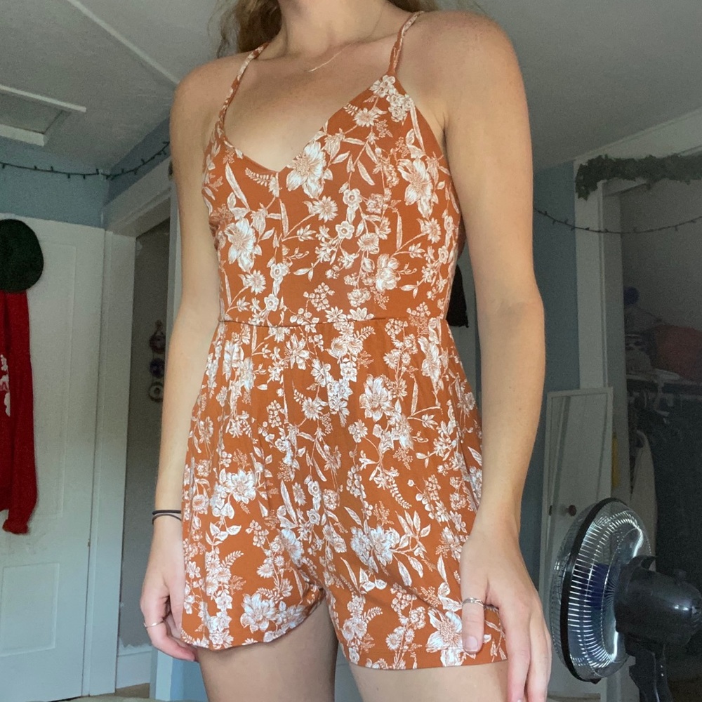 Forever 21 strappy floral romper
